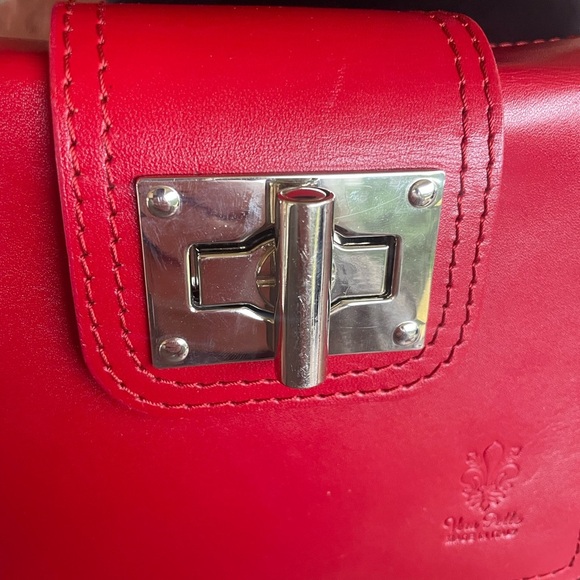 Vera Pelle Made in Italy Red Leather Crossbody Bag - Picture 3 of 8